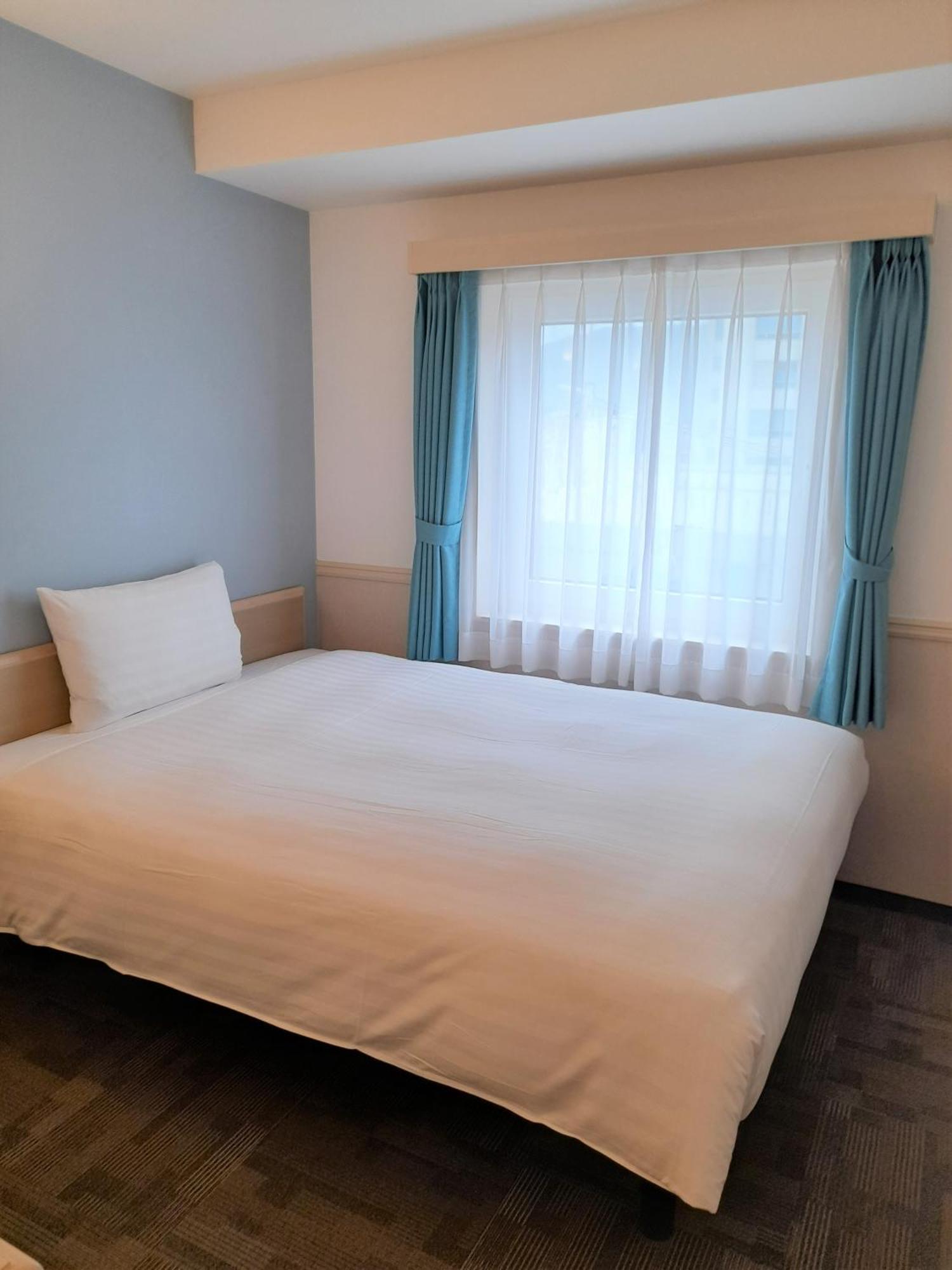 Toyoko Inn Чханвон Екстер'єр фото