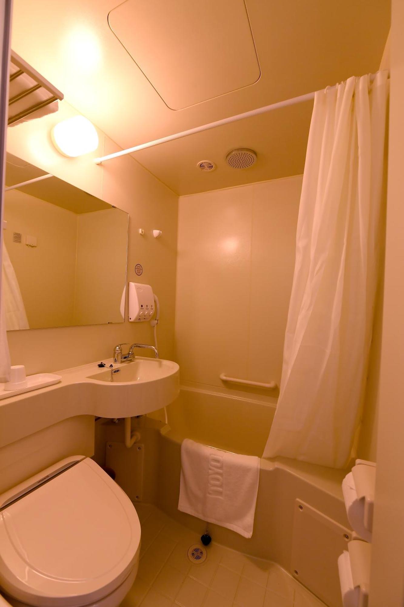 Toyoko Inn Чханвон Екстер'єр фото