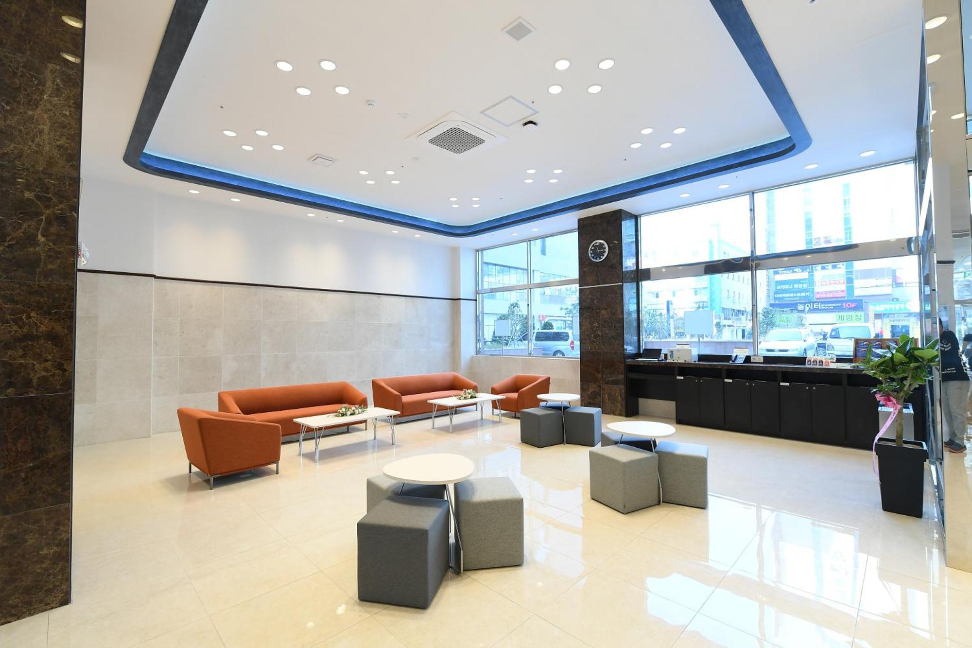 Toyoko Inn Чханвон Екстер'єр фото
