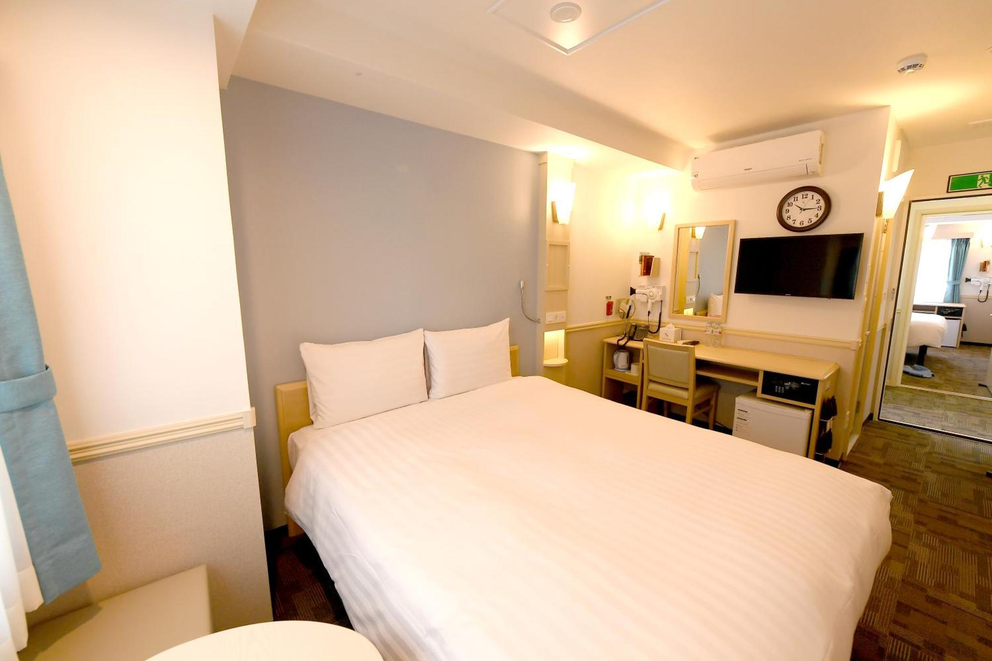 Toyoko Inn Чханвон Екстер'єр фото