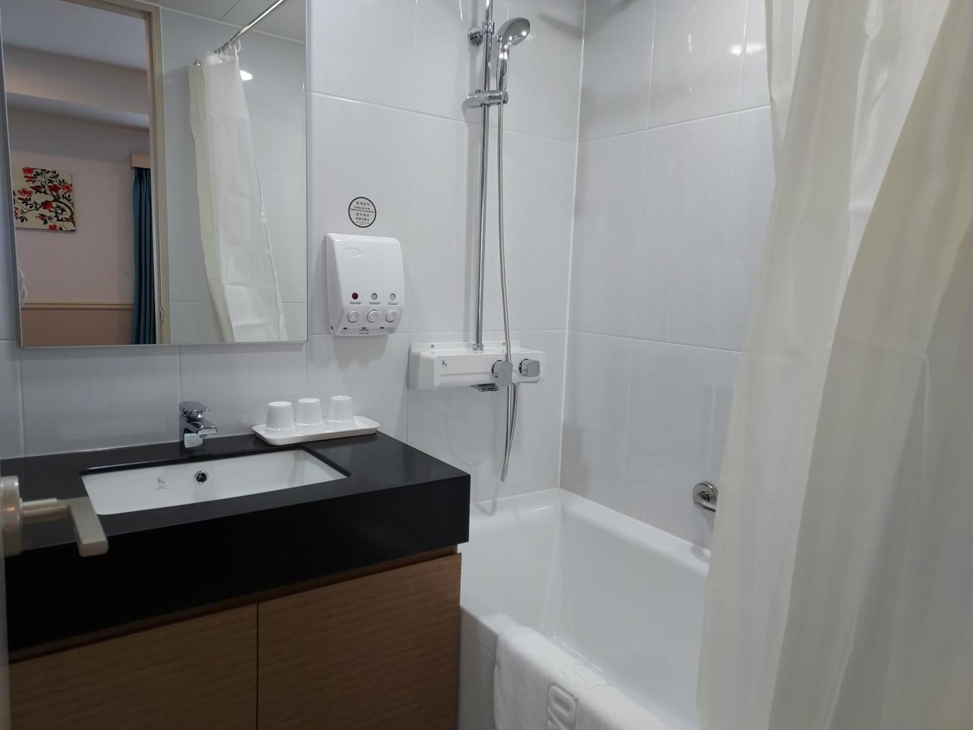 Toyoko Inn Чханвон Екстер'єр фото